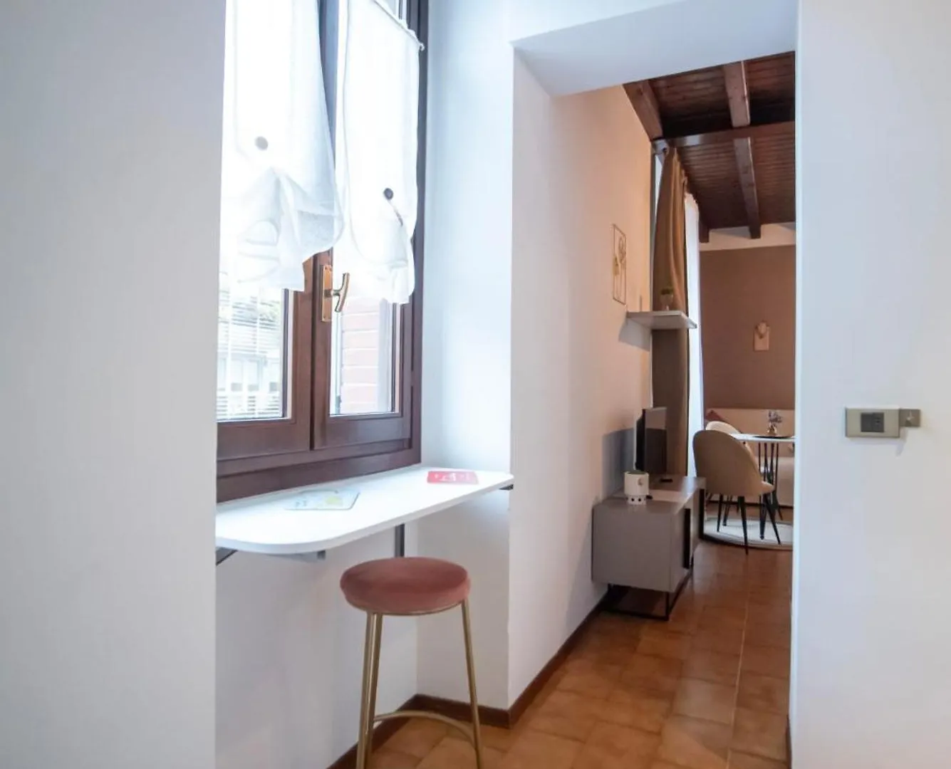Ellis Dream Apartment Como Italy